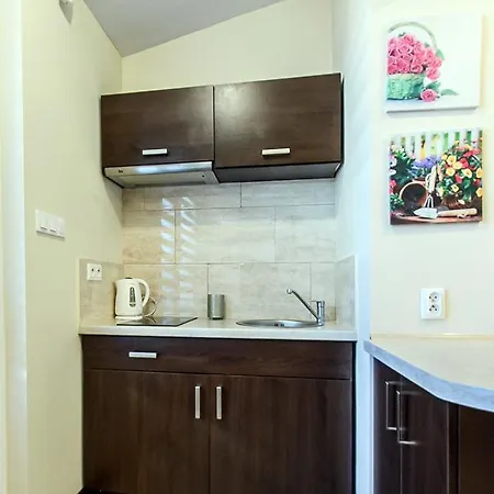 בית אירוח Goscinne Bertina *